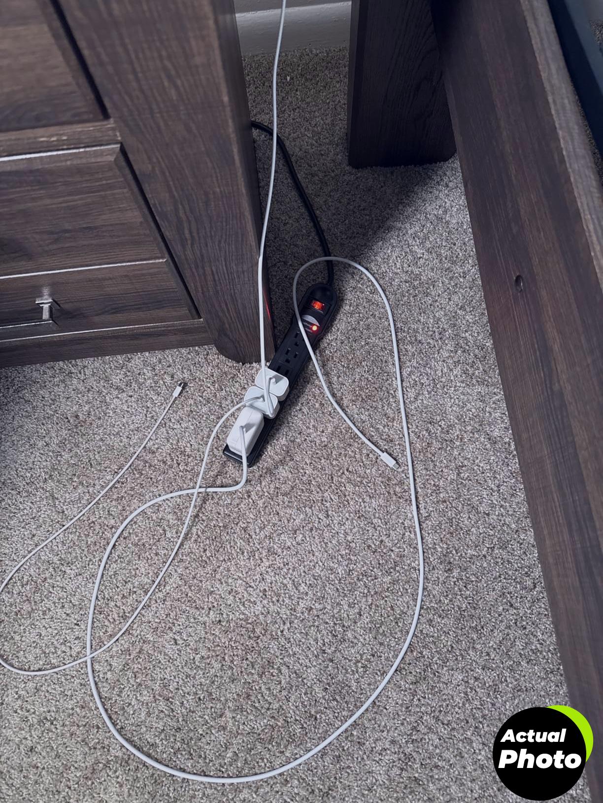 amazon-basics-surge-protector-6-outlet-foto-1